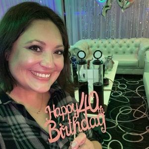 Meet your Posher, Sarrah